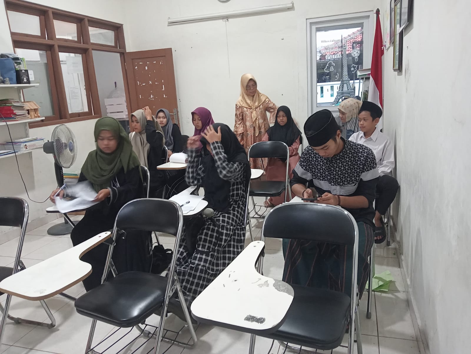 Suasana Belajar di PKBM